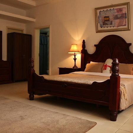 Embassy Suites Hotel Monrovia Exteriér fotografie