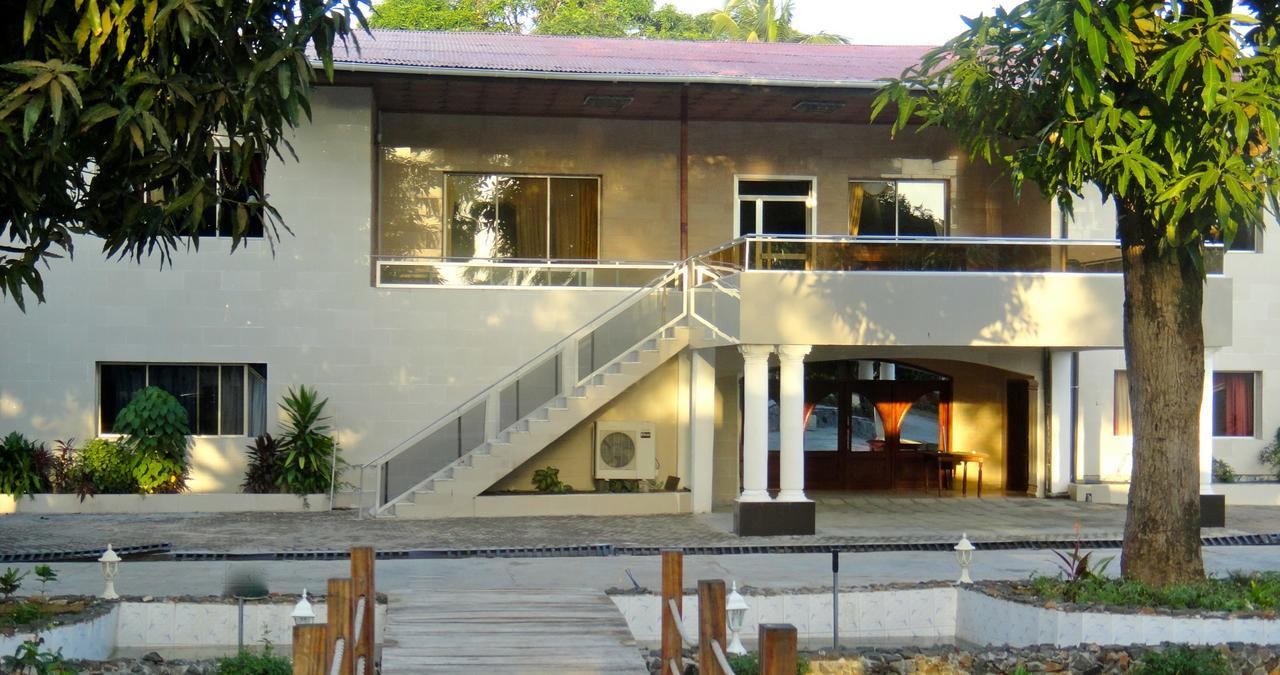 Embassy Suites Hotel Monrovia Exteriér fotografie